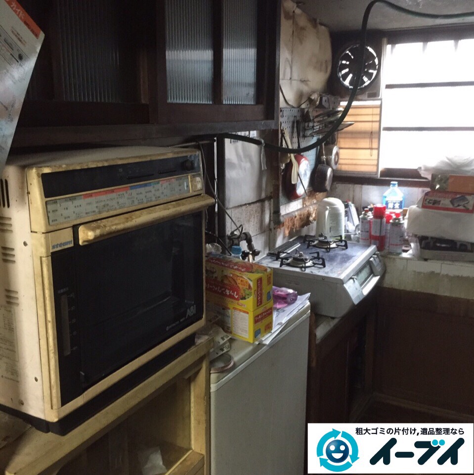 9月25日　大阪府大阪市浪速区で冷蔵庫やキッチン周りの不用品回収をしました。  写真1