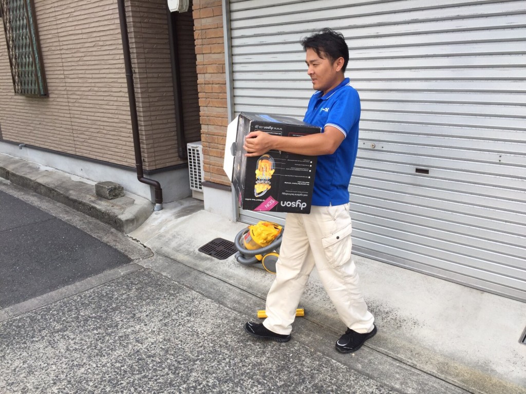 9月10日　大阪府守口市で掃除機や細々した粗大ゴミの不用品回収をしました。写真3