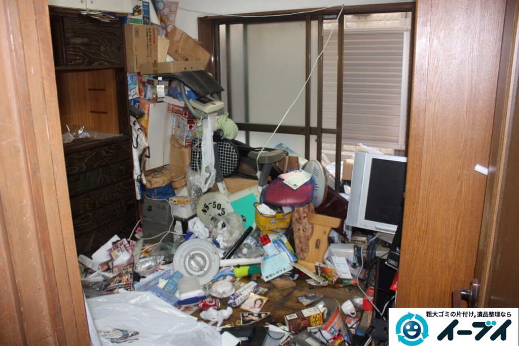 9月13日　大阪市阿倍野区で天井までゴミが積もった汚部屋のゴミ屋敷を片付けました。写真4