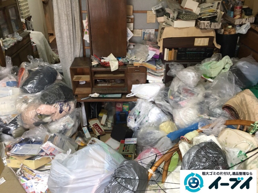 10月22日　大阪府貝塚市でゴミ屋敷の家具や粗大ゴミの片付けをしました。写真2