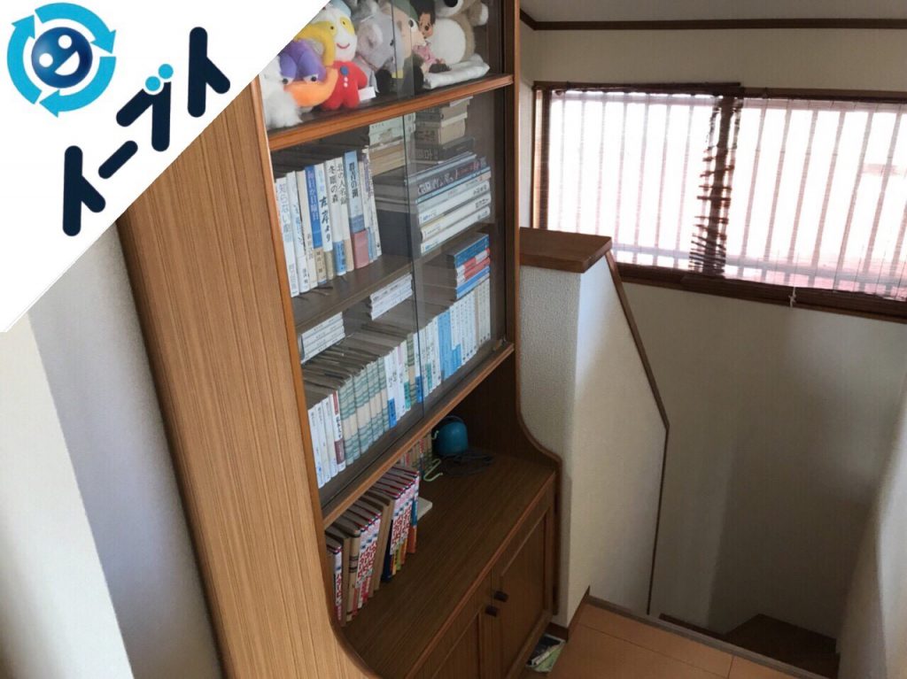 2017年12月18日大阪府門真市で本棚やダイニングテーブル等を家具処分で不用品回収をしました。写真2