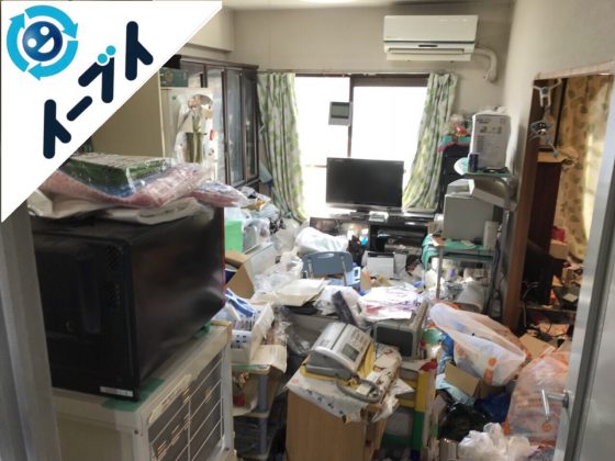 2018年2月16日大阪府大阪市浪速区で生ゴミや生活用品で溢れたゴミ屋敷の片付け。写真1