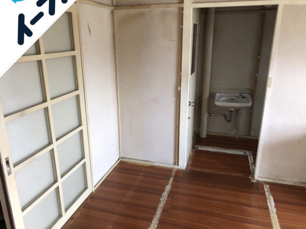 2018年8月20日大阪府堺市南区で食器棚やカラーボックスの家具処分や食器類の不用品回収をしました。写真3