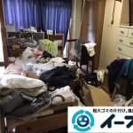 大阪府大阪市住吉区で衣類や生活用品が散乱したお部屋の片付け作業。