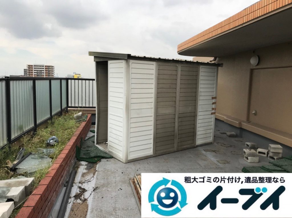 2019年1月3日大阪府堺市堺区で台風の被害で壊れた物置の解体回収の様子。写真6