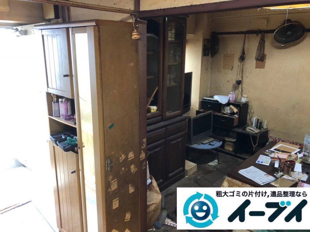 2019年6月28日大阪府吹田市で食器棚の大型家具やテレビの家電処分の不用品回収。写真4