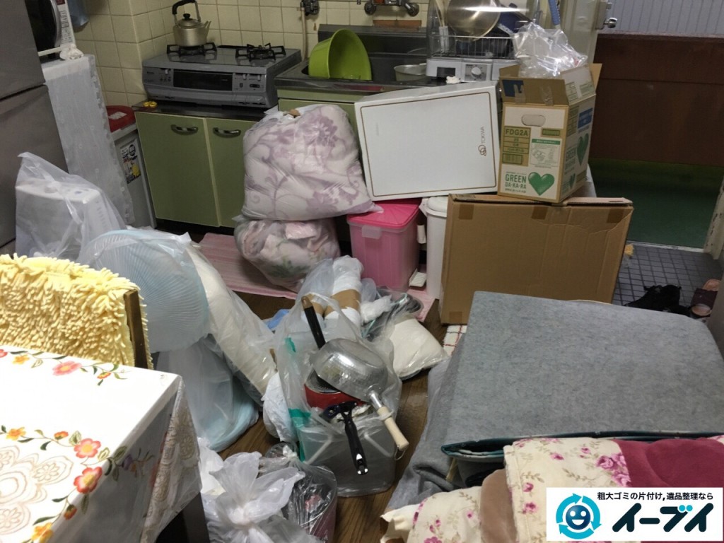 10月17日　大阪府和泉市でソファーや布団などの粗大ゴミや廃品の不用品回収をしました。写真1