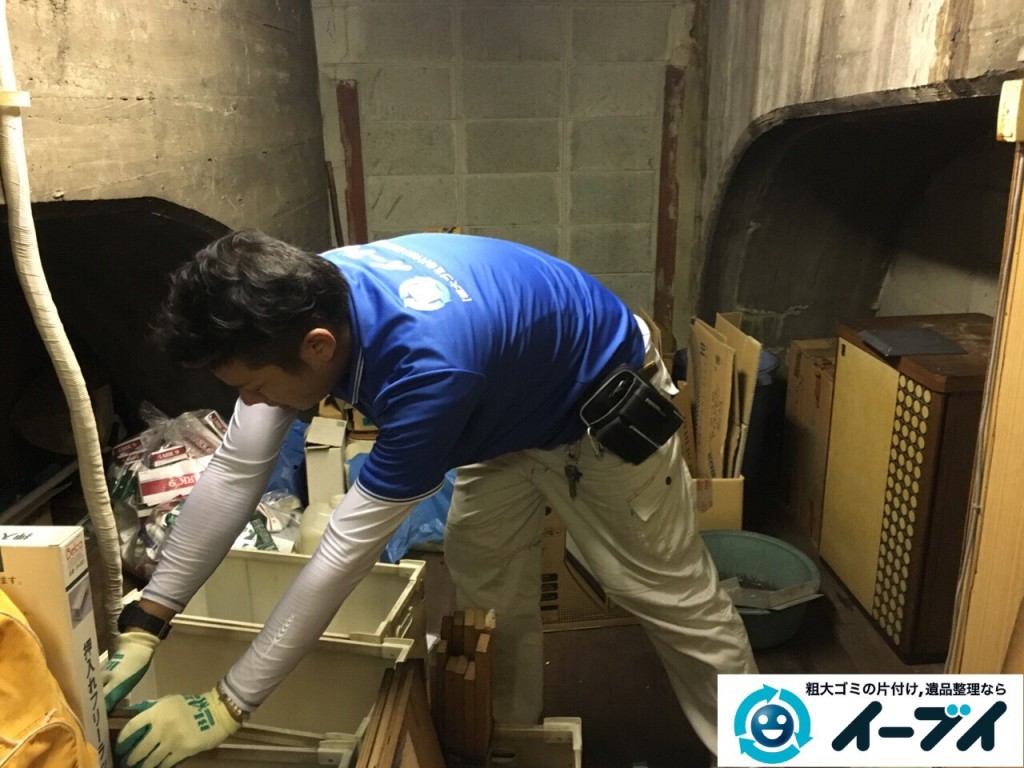 10月12日　大阪府大阪市住吉区で店舗の屋根裏の棚や粗大ゴミの不用品回収をしました。写真4