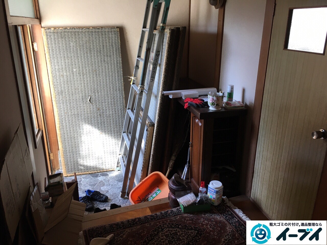 12月20日　大阪府池田市で下駄箱や畳や梯子など不用品回収をしました。写真4