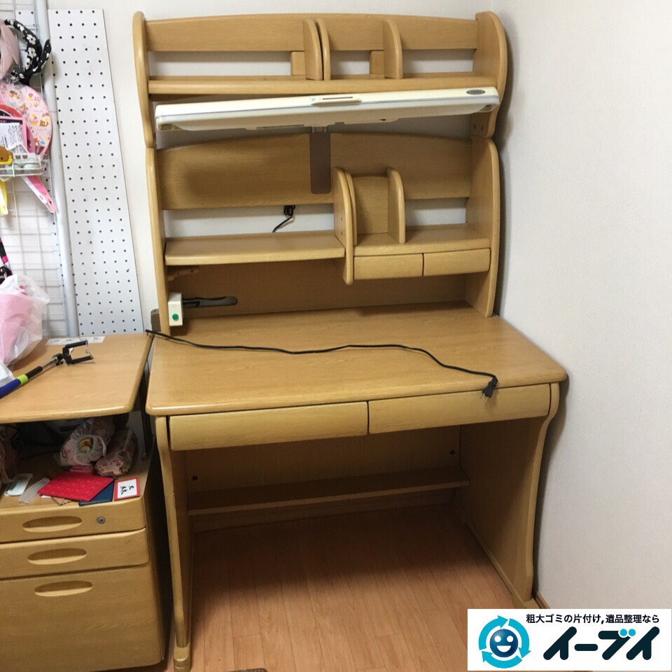 2017年1月28日大阪府和泉市でテレビボードと学習机と粗大ゴミの家具処分をしました。写真1