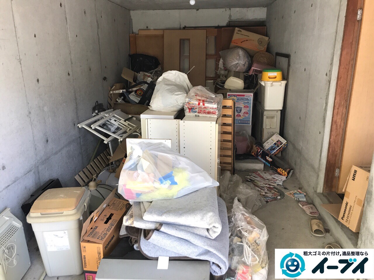 2017年5月4日大阪府大阪市生野区でガレージの廃品や生活用品の粗大ゴミの不用品回収をしました。写真2