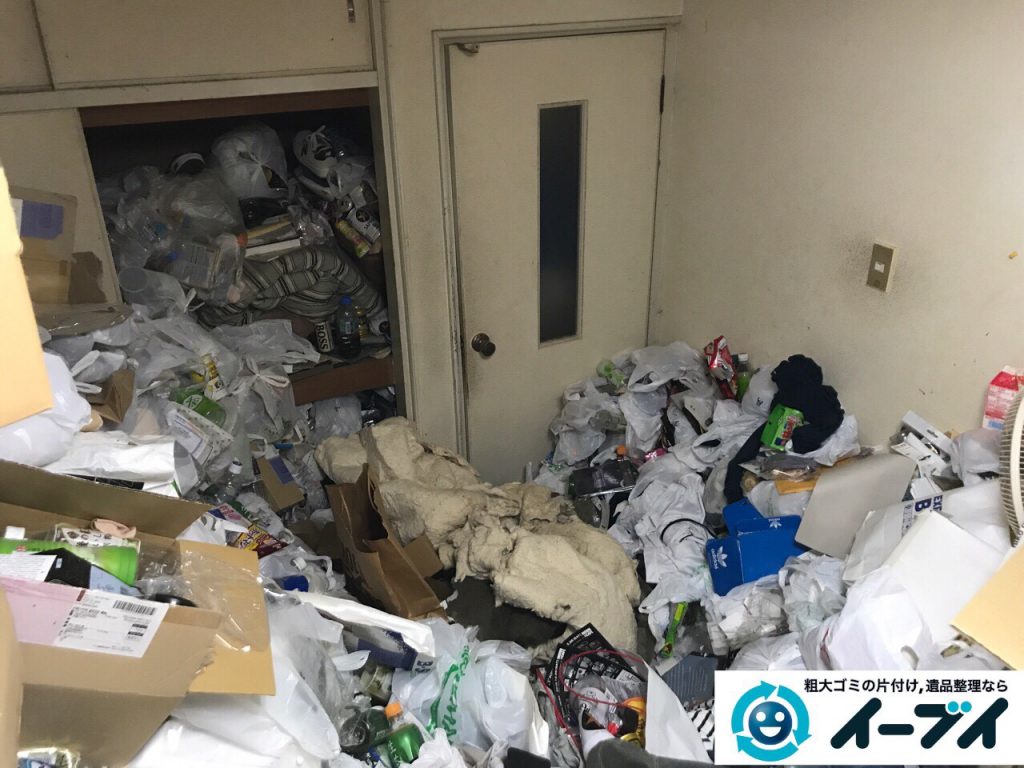 2017年5月30日大阪府吹田市で生活ゴミが溢れているゴミ屋敷の片付けをしました。写真3