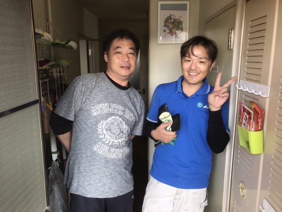 2017年6月1日大阪府大阪市港区でハンガーラックやパソコンや五月人形など不用品回収をしました。