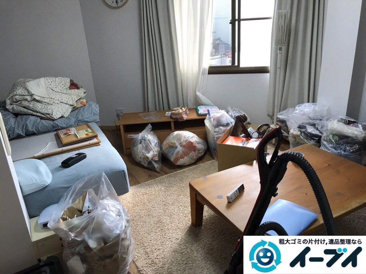 2017年7月21日大阪府茨木市で引越しに伴いベッドやタンスや粗大ゴミの不用品回収をしました。写真1