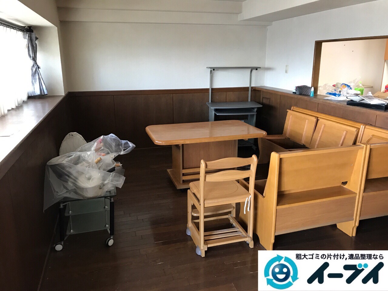 2017年7月20日大阪府大阪市北区でダイニングテーブルのセットや粗大ゴミを不用品回収しました。写真5