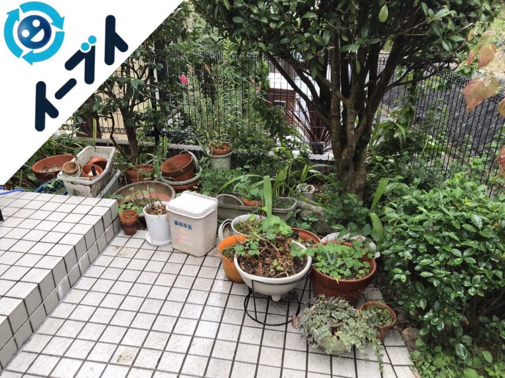 2018年2月4日大阪府茨木市で玄関の植木鉢や廃品の不用品回収をしました。写真1