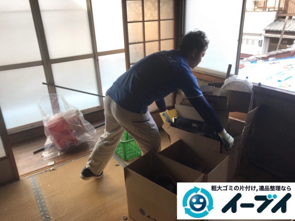 2018年2月28日大阪府大阪市生野区でタンスや布団や鏡台など不用品回収をしました。写真2