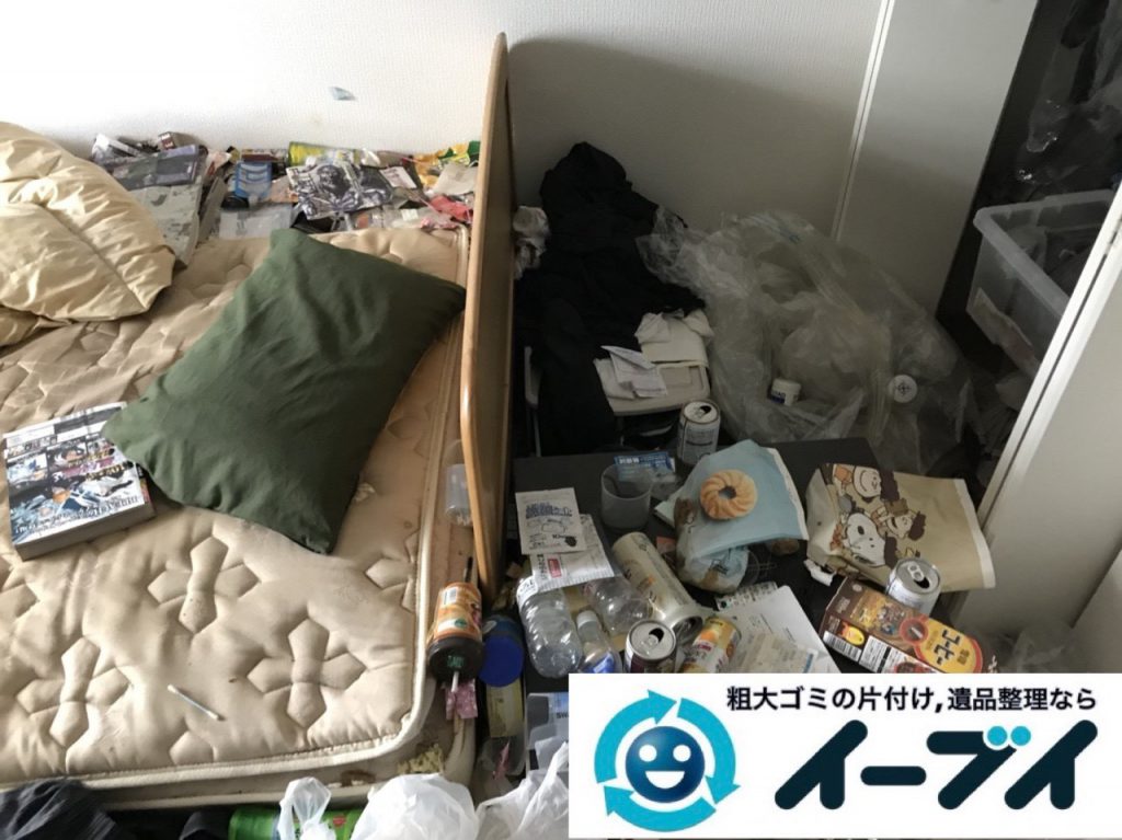 2019年1月11日大阪府大阪市北区でプチゴミ屋敷化した汚部屋の片付け処分の様子。写真3