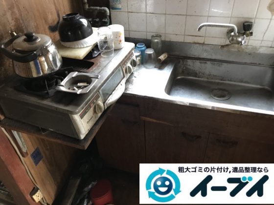 2019年2月21日大阪府河南町で押し入れと台所の片付け作業。写真1