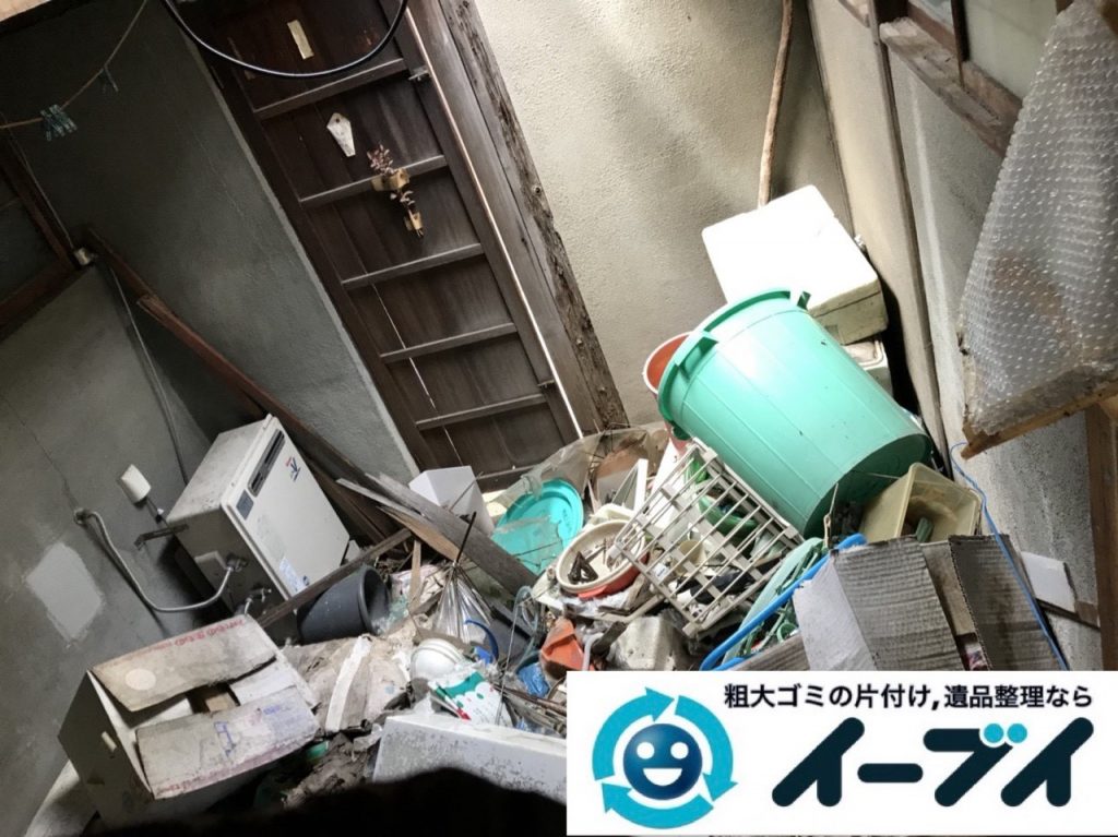 2019年5月4日大阪府門真市でゴミ屋敷化した汚部屋の片付け作業。写真1