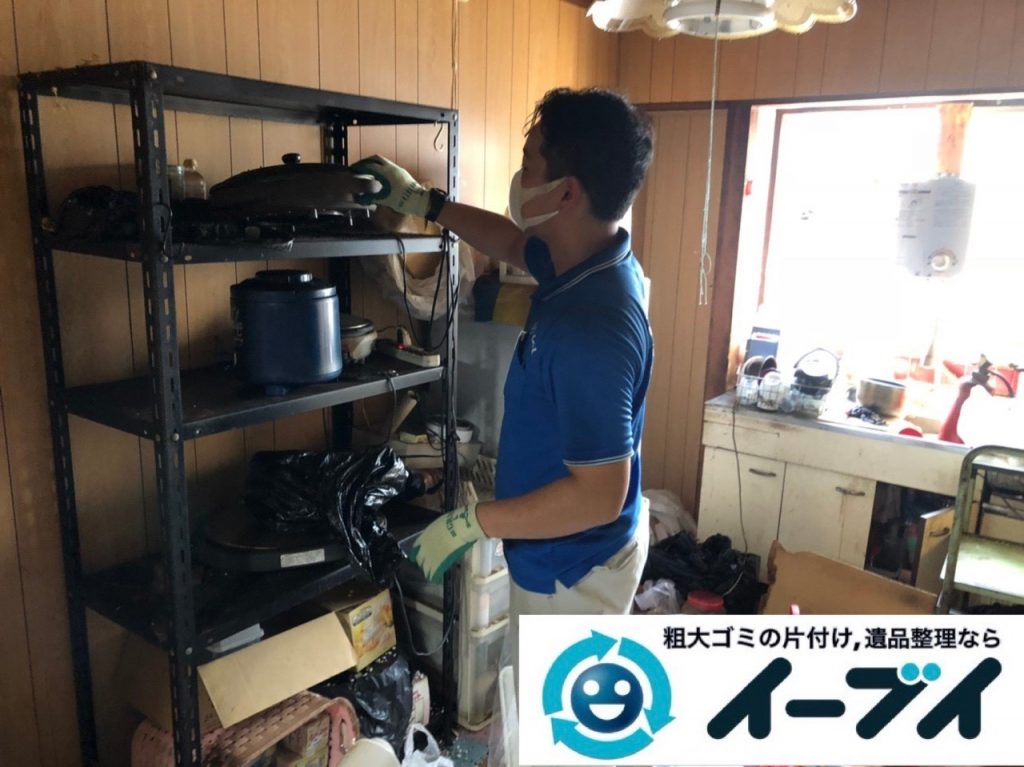2019年5月23日大阪府四条畷市で台所の冷蔵庫の大型家電や食器棚の大型家具処分の不用品回収。写真3
