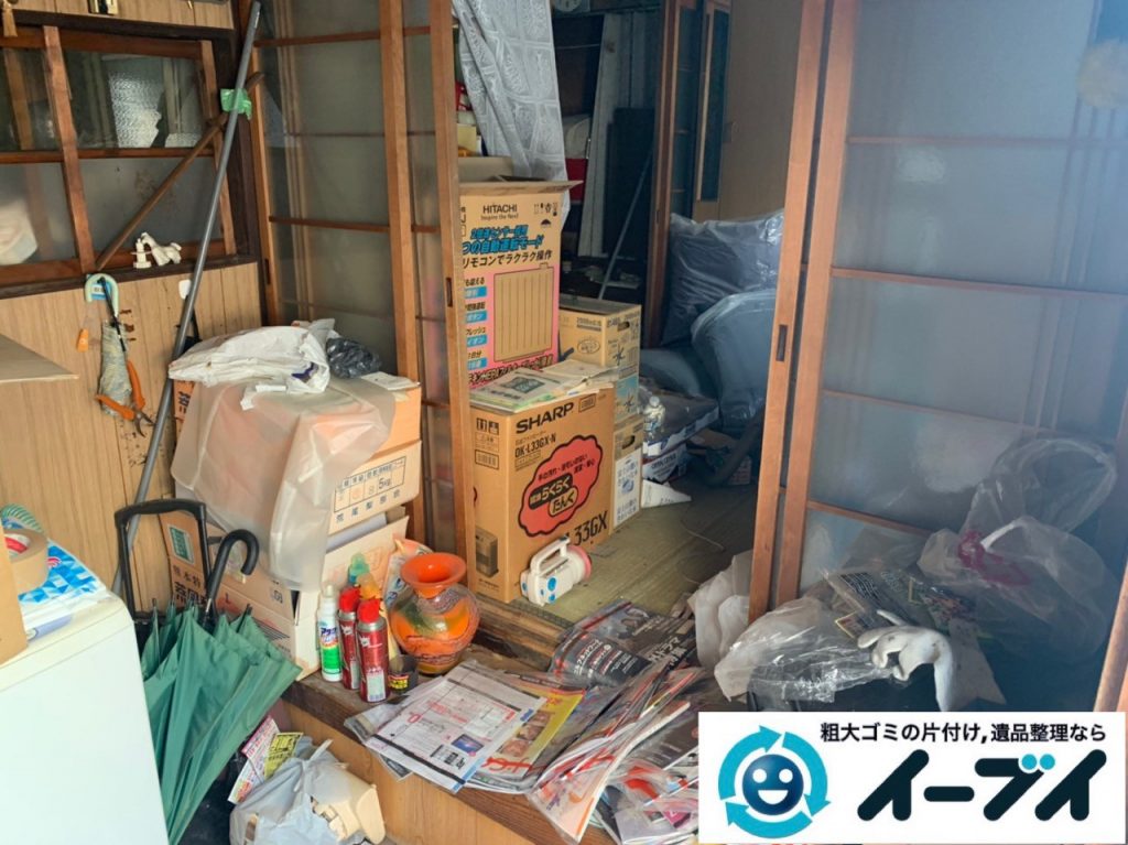 2019年５月12日大阪府能勢町で不用品が溜まった玄関の片付け作業。 写真3