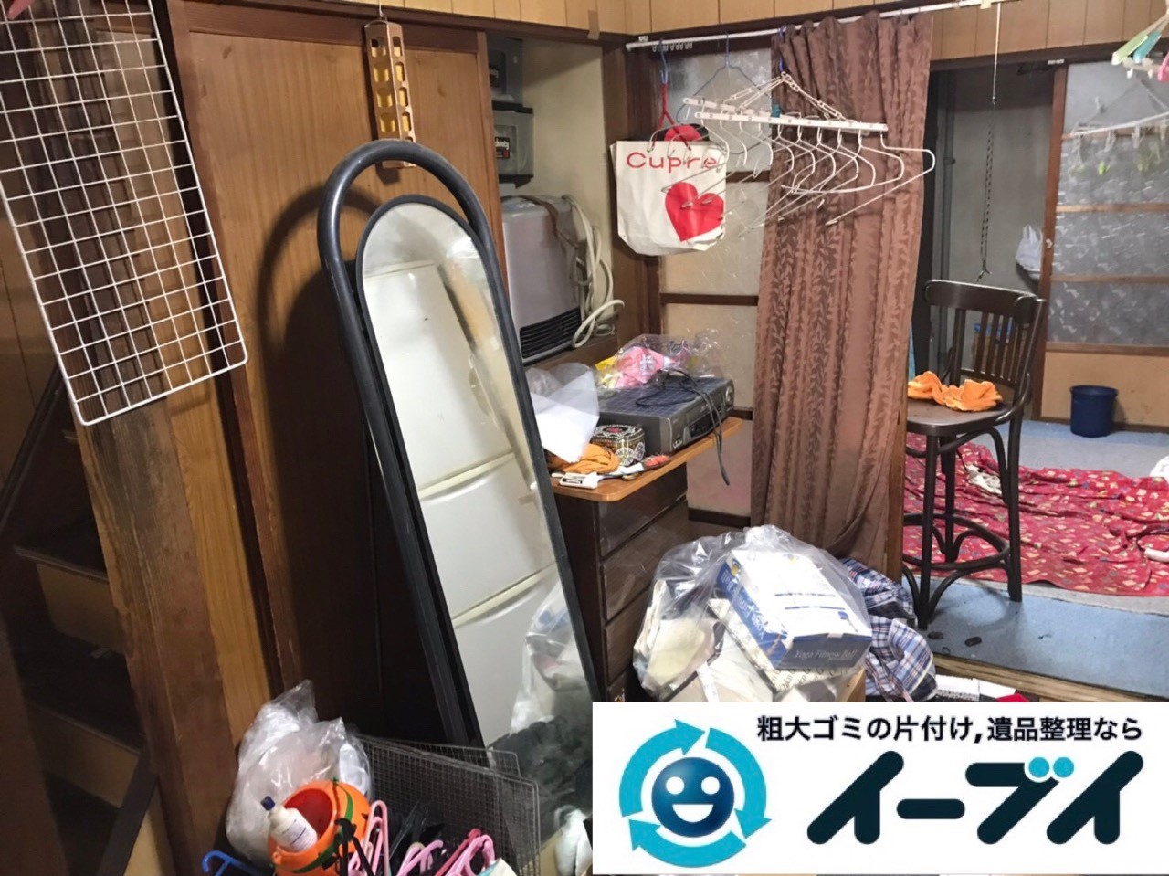 2019年6月9日大阪府大阪市北区で家財道具を一式処分の不用品回収作業。写真4