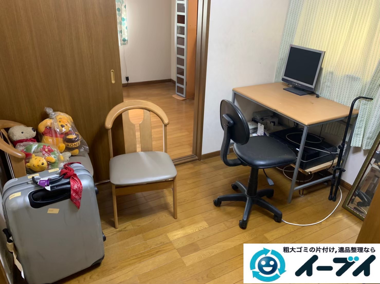 2019年12月17日大阪府熊取町でデスクや椅子の家具処分、物置の不用品回収をしました。写真4