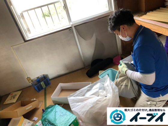 2020年5月27日大阪府大阪市阿倍野区で施設に移るため、お家の不要になった不用品回収作業。写真1