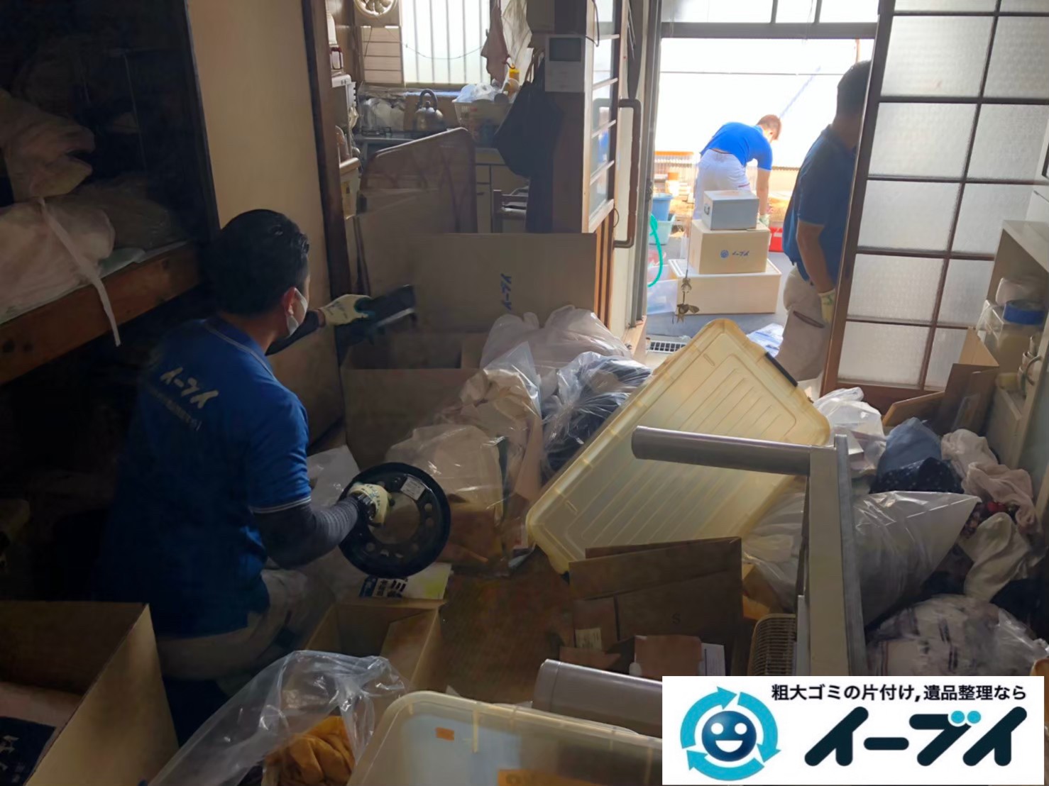2020年8月14日大阪府大阪市天王寺区でゴミ屋敷化した汚部屋の片付け作業です。写真4