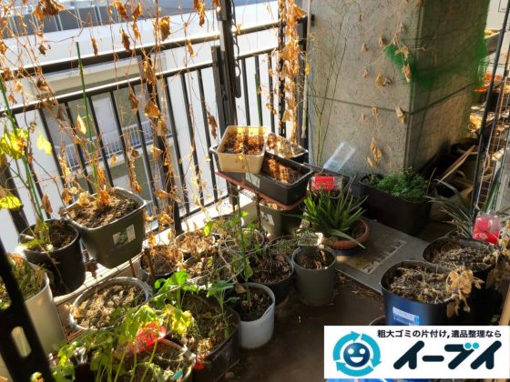 2020年8月27日大阪府大阪市此花区で植木鉢やガーデニング用品などの不用品回収作業。写真3
