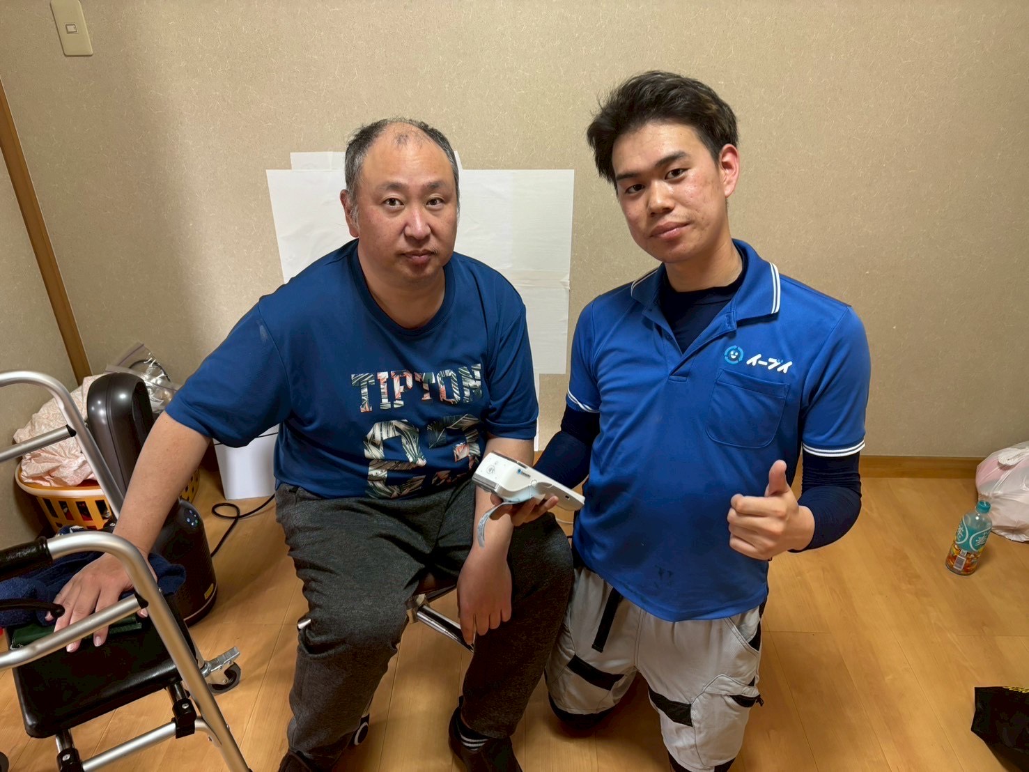 大阪府寝屋川市のお客様との写真
