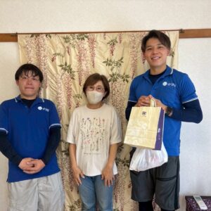 和泉市のお客様との写真
