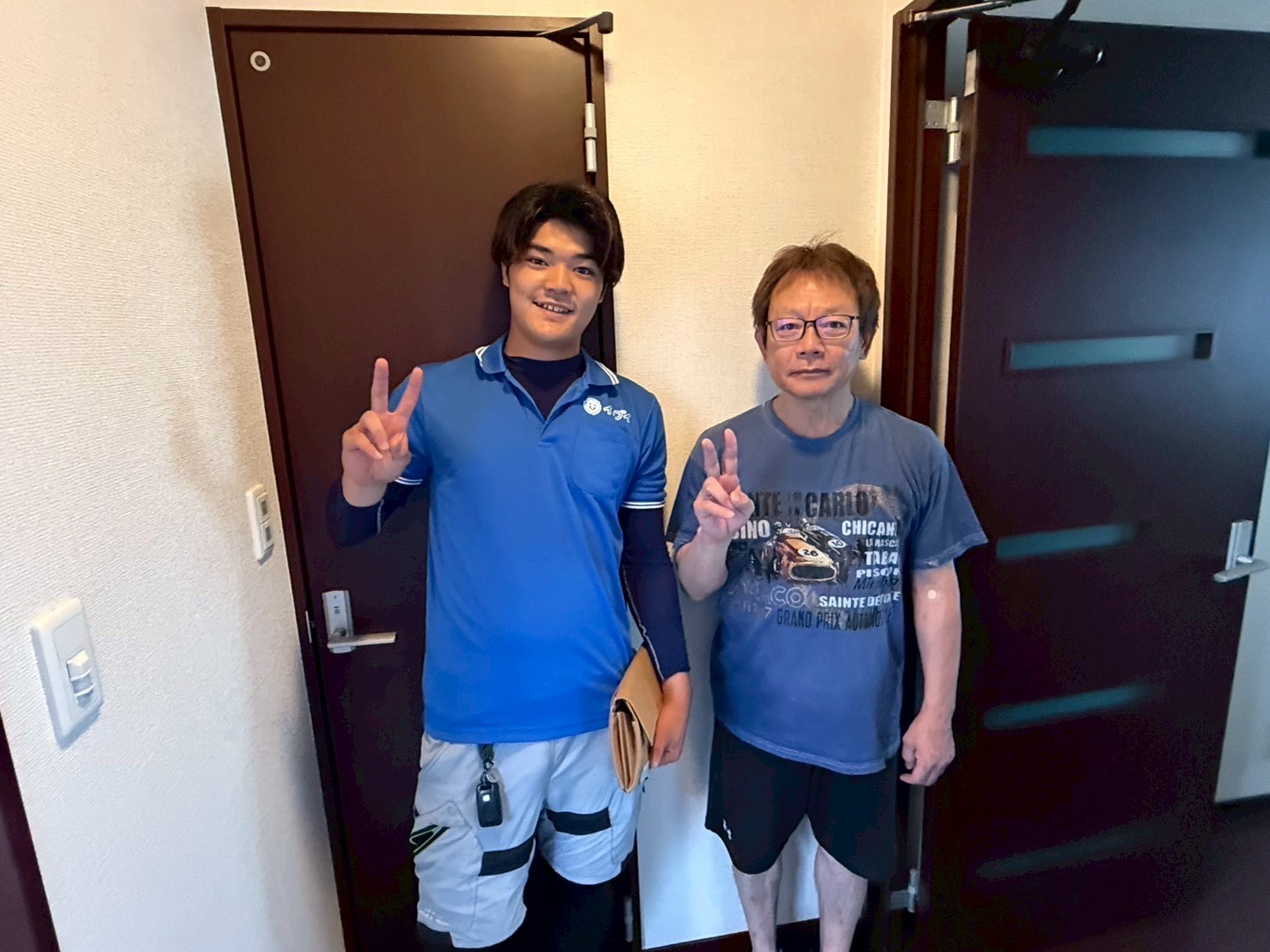 大阪市東淀川区のお客様との写真