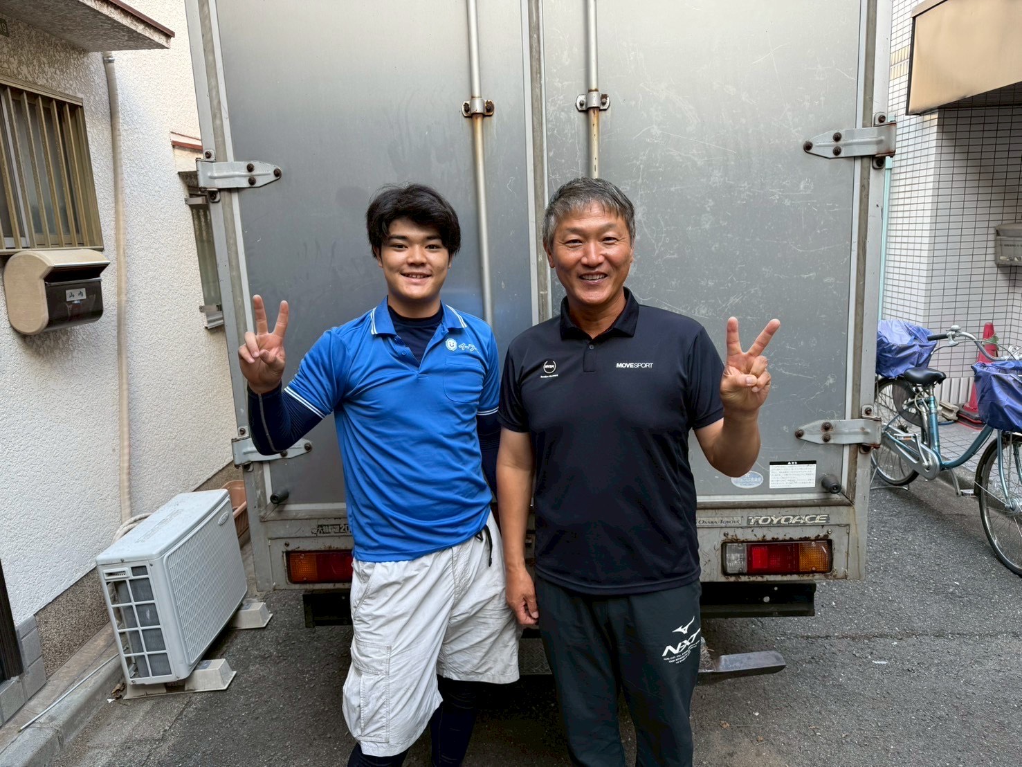 大阪市東淀川区のお客様との写真