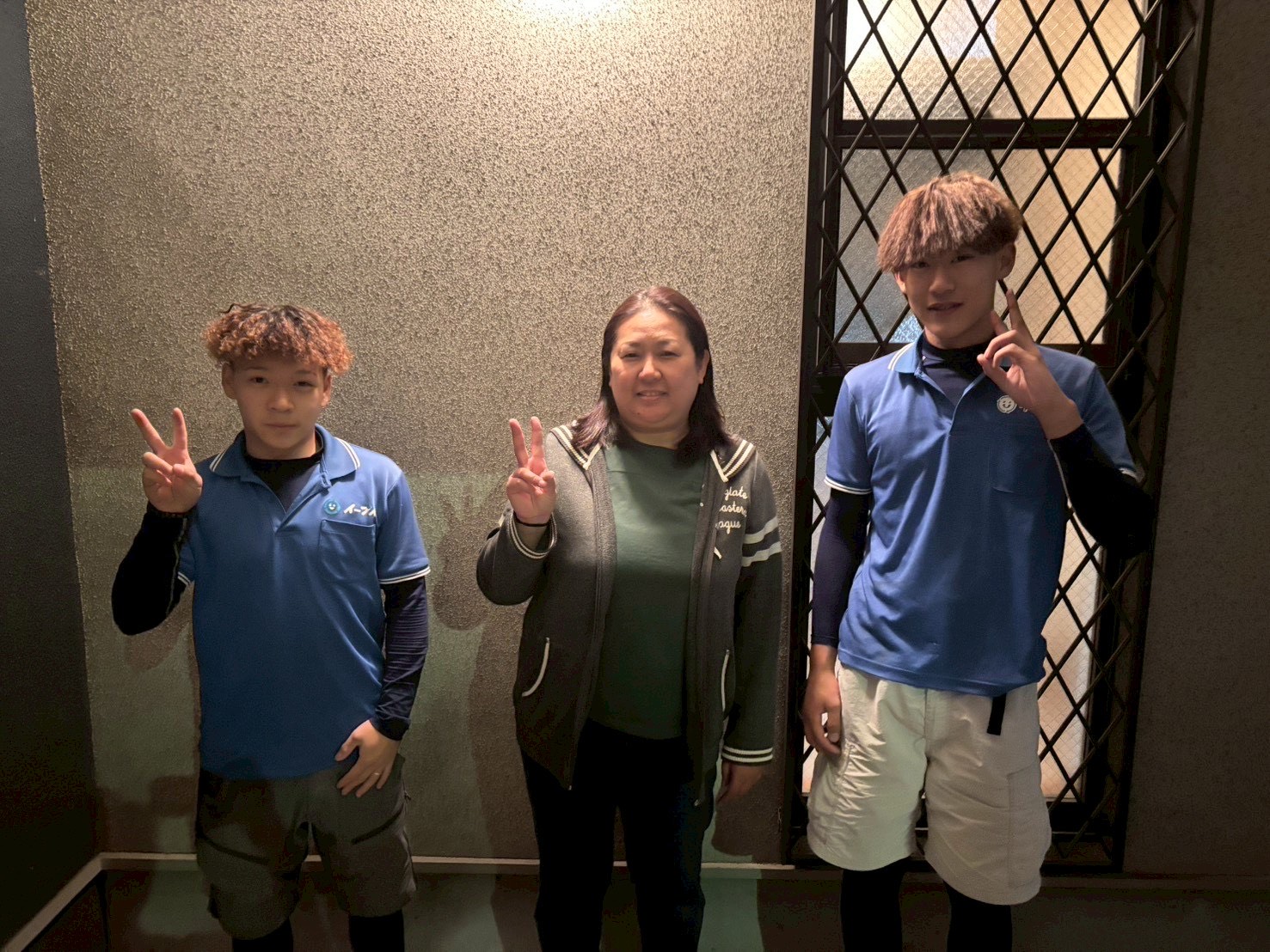 イーブイ大阪-不用品回収-大阪市港区のお客様とのお写真