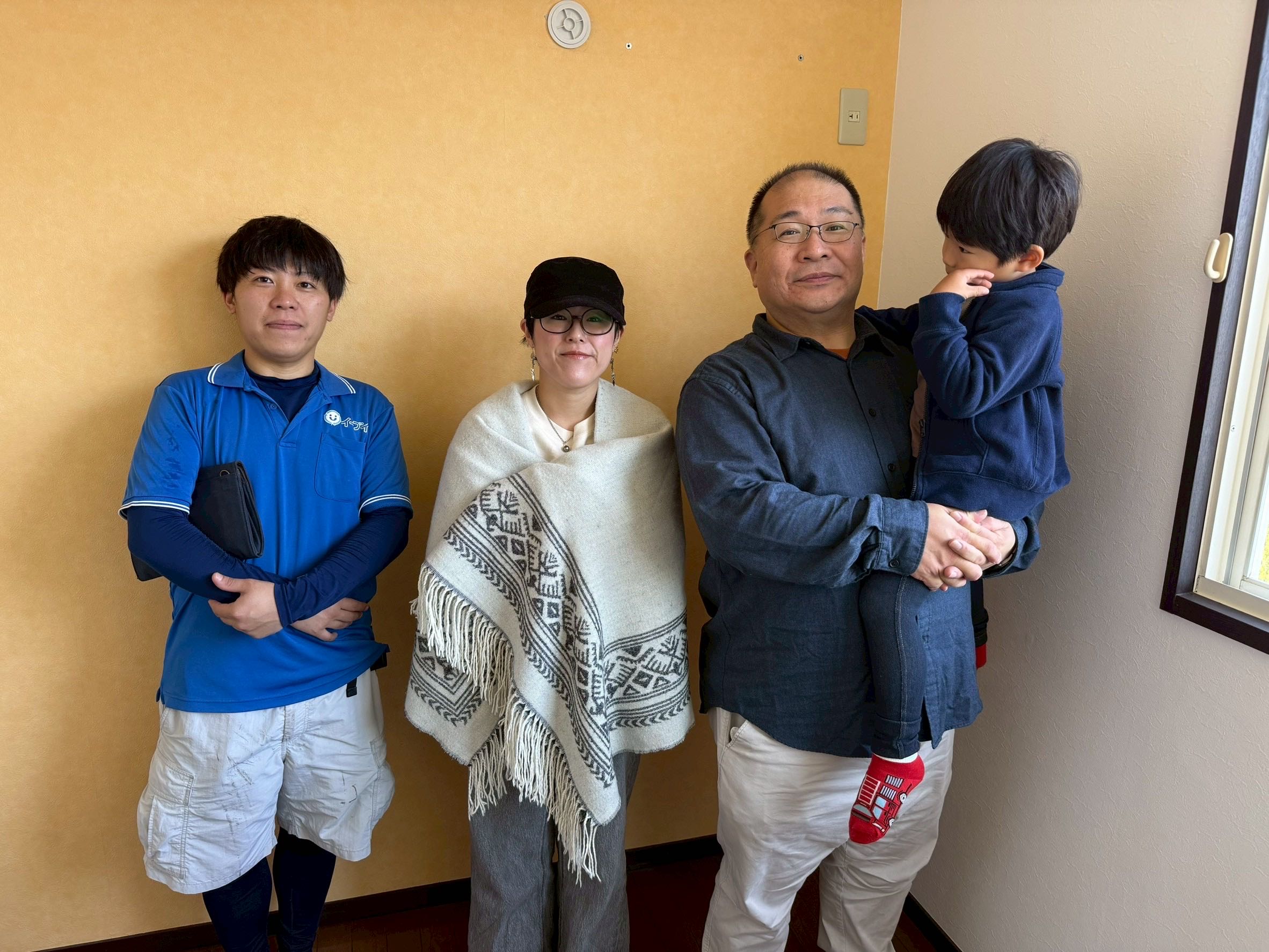 イーブイ大阪-不用品回収-摂津市のお客様とのお写真