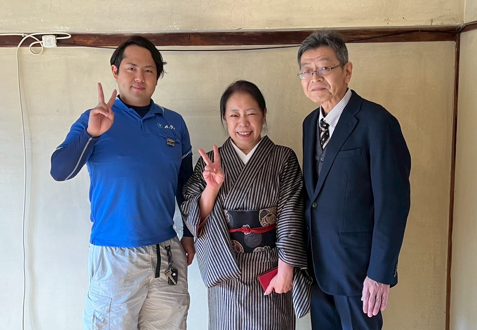 イーブイ神戸-遺品整理-明石市のお客様とのお写真