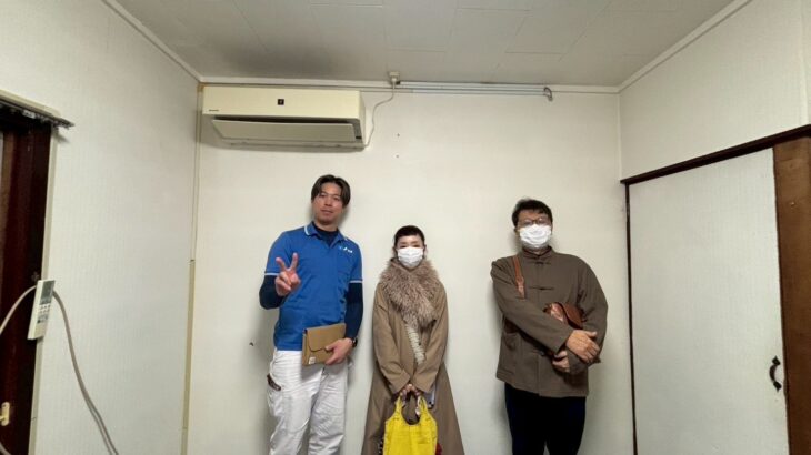 イーブイ大阪-遺品整理-堺市中区のお客様とのお写真