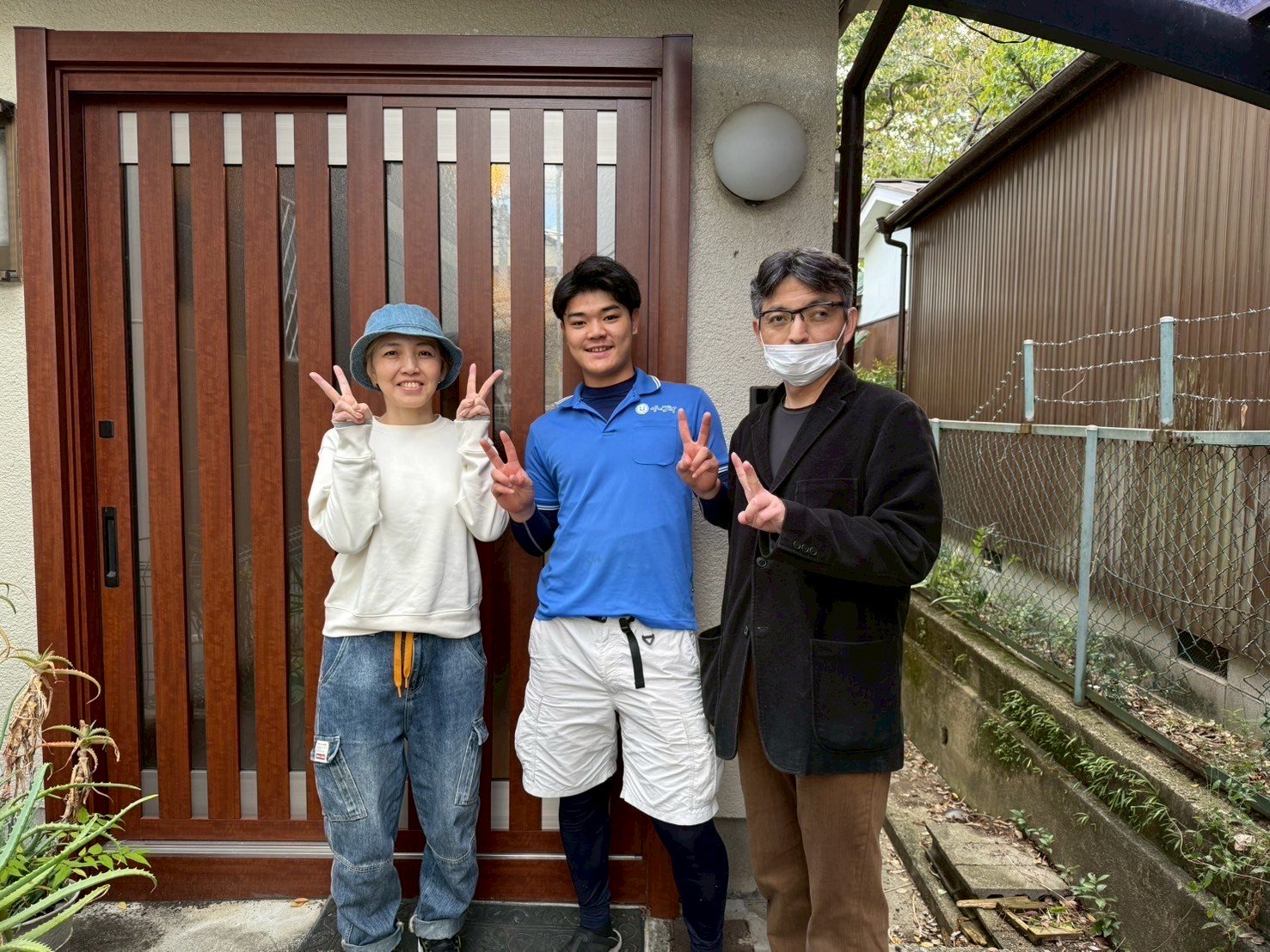 イーブイ大阪-不用品回収-茨木市のお客様とのお写真