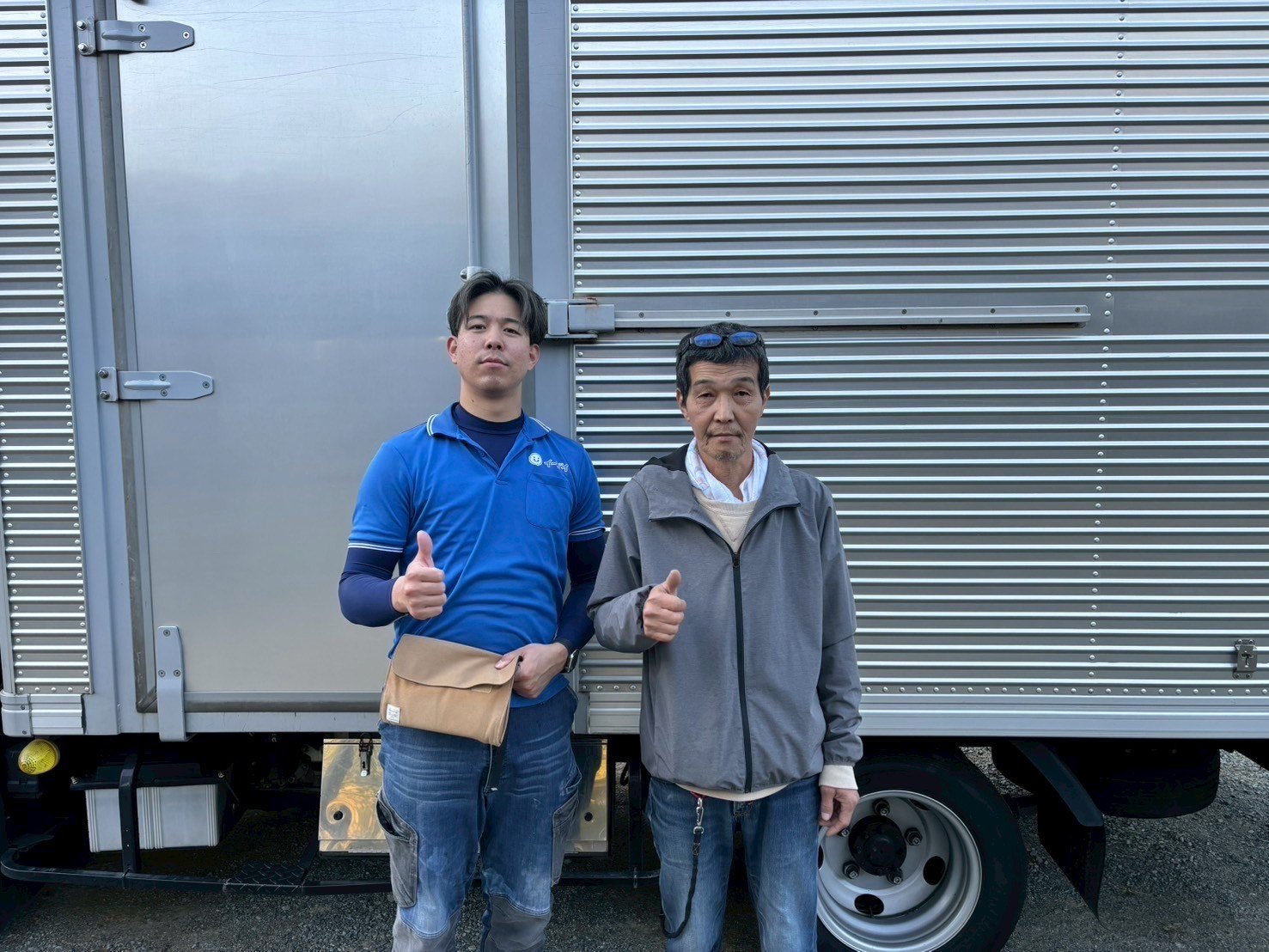 イーブイ神戸-遺品整理-姫路市のお客様とのお写真