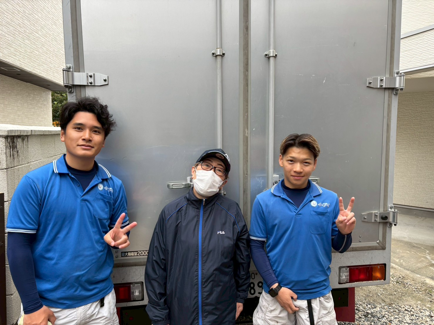 大阪府寝屋川市のお客様との写真
